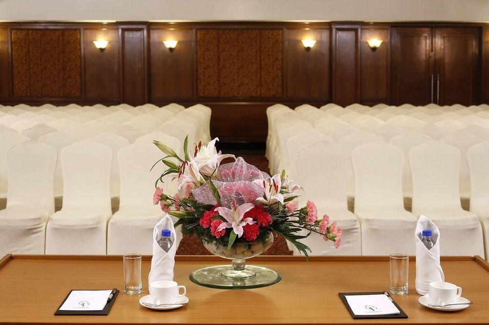 Green Park Madras Buitenkant foto The meeting room of the 1st ASEAN Summit