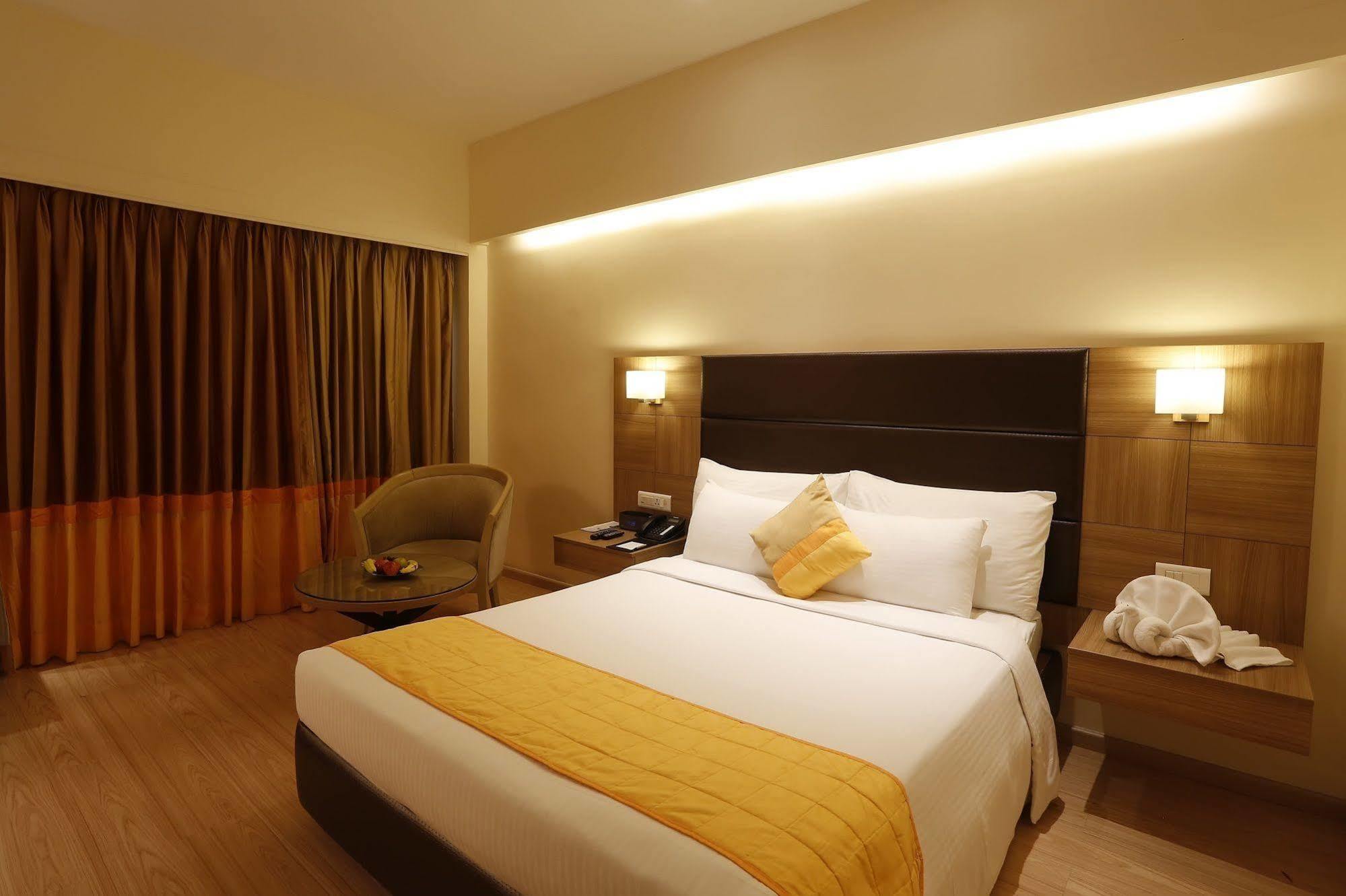 Green Park Madras Buitenkant foto A room at the hotel